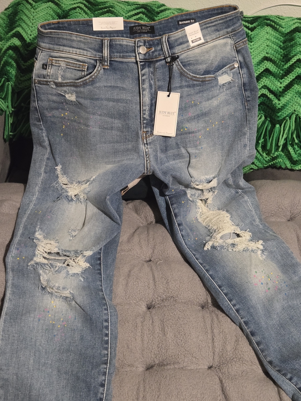NWT Judy Blue 16W Mid Rise Boyfriend Distressed Paint Splatter Jeans Plus
